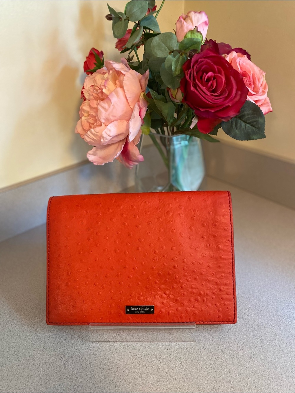 Kate Spade Alexander Avenue Isabeli Crossbody Clutch - Picture 3 of 12